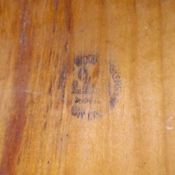 Wooden Outhouse Birdhouse - Picture 5 of 5